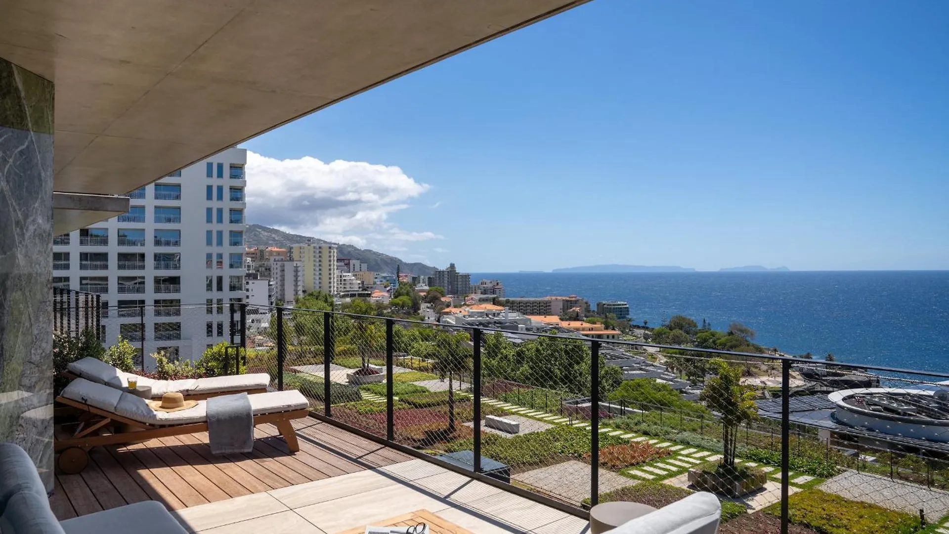 Savoy Monumentalis III By An Island Apart Funchal  Funchal (Madeira)