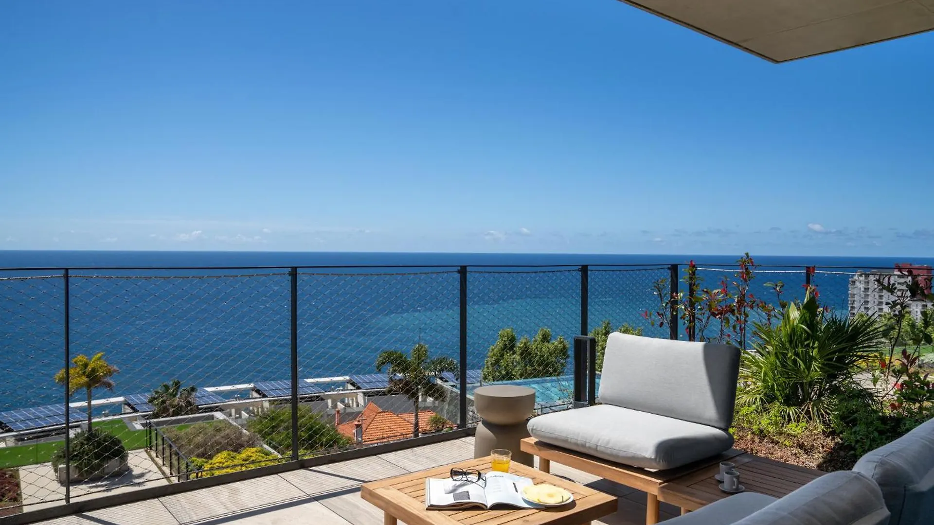 Savoy Monumentalis III By An Island Apart Funchal  Funchal (Madeira)